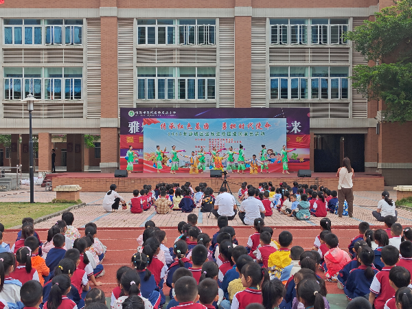 10月20日上午雅居乐小学.png